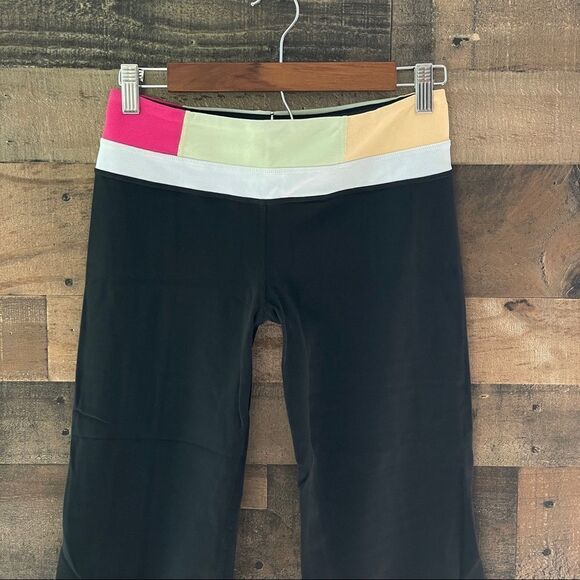 Lululemon Athletica Reversible Loose Fit Wide Leg Groove Crop Legging Size 6 - Picture 3 of 7